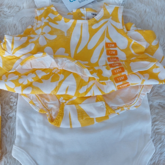 New. Carter's 3-Piece Floral Little Short Set - Picture 7 of 8